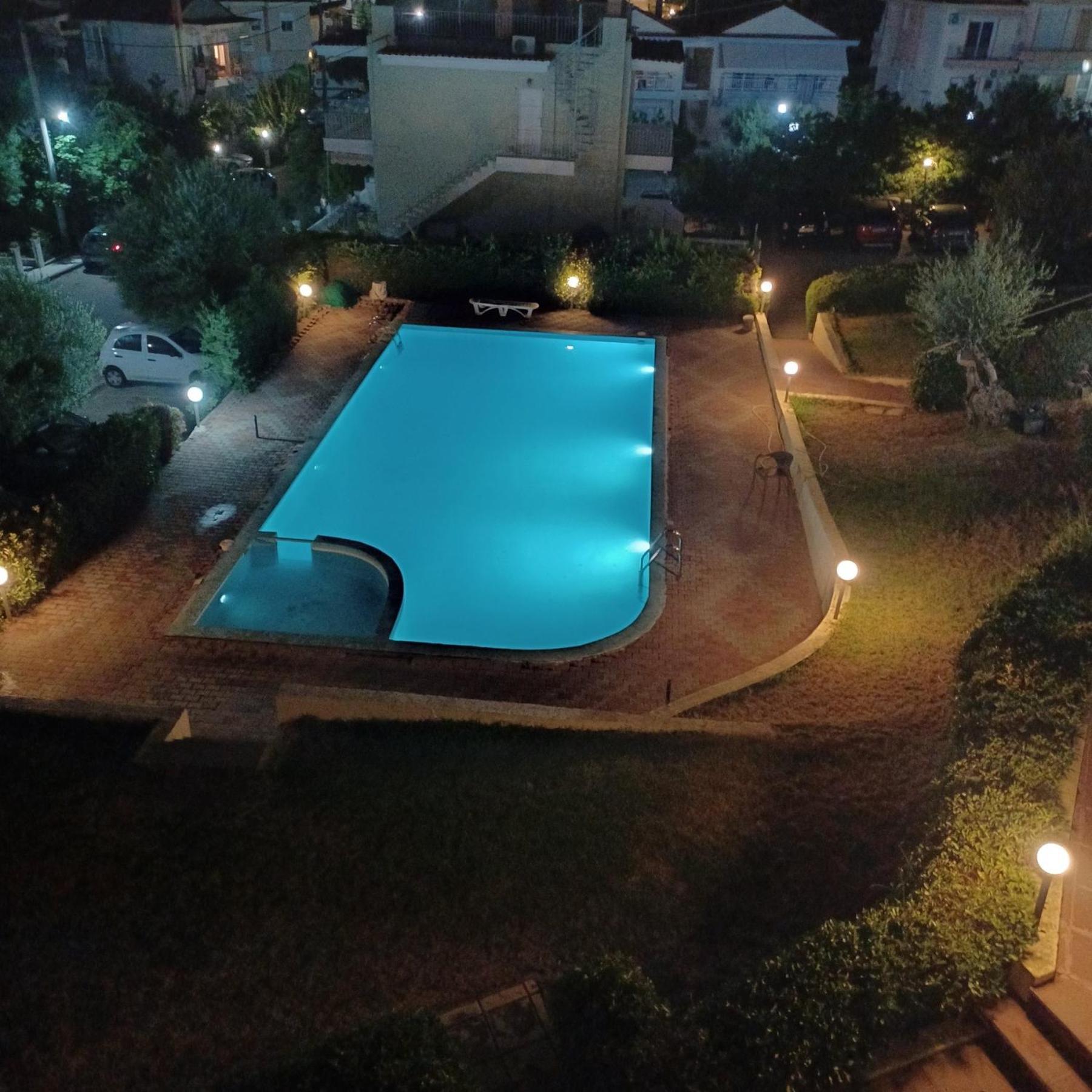 Gerakini 2Br Apt With Shared Pool Bagian luar foto